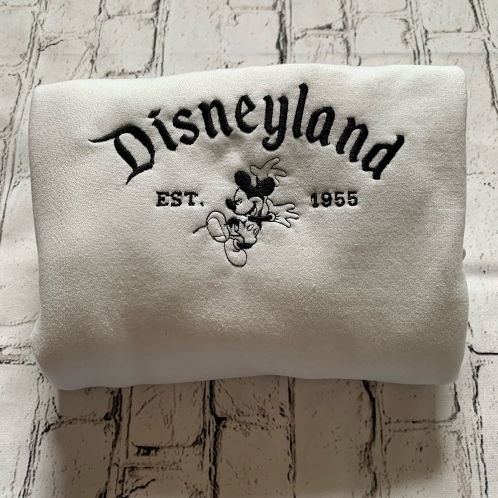 Embroidery Mickey Disneyland Size Large
